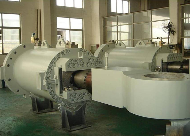 向家壩電站水輪機(jī)接力器，單機(jī)容量80萬千瓦