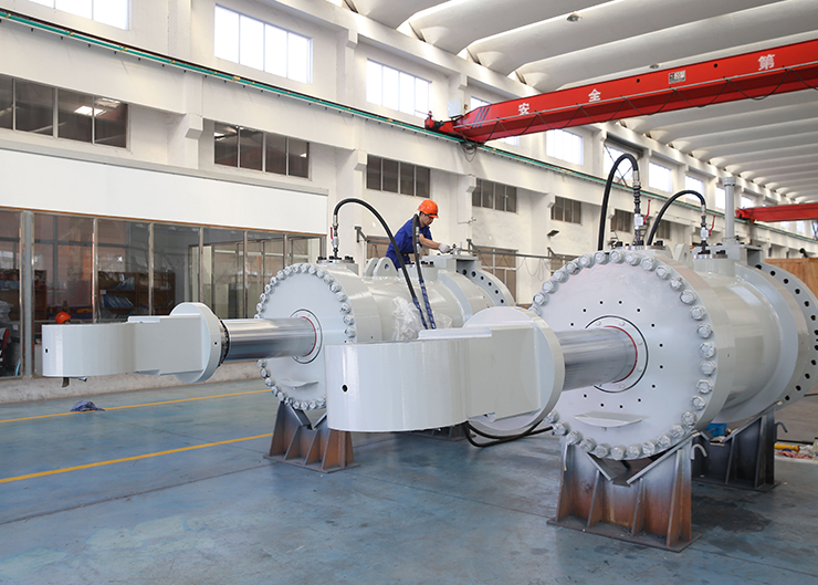 烏東德電站水輪機(jī)接力器，單機(jī)容量85萬千瓦